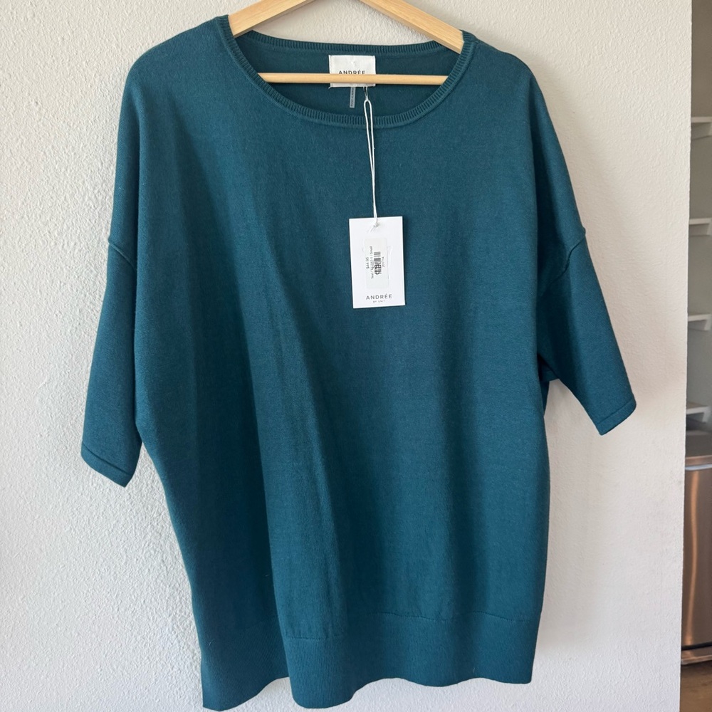 Andree Sweater Tee